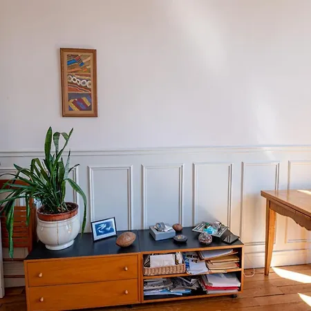 Charming Near La Villette Apartment *